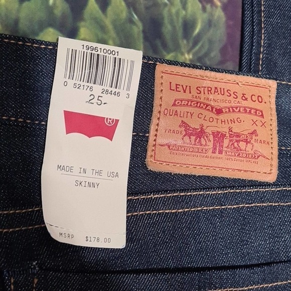 Levi's Button Fly Skinny Jeans Size 25 NWT - Picture 3 of 6